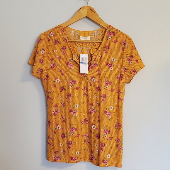 Ultra Flirt Juniors' Floral Lace-Back T-Shirt Orange Size Large - Picture 4 of 12